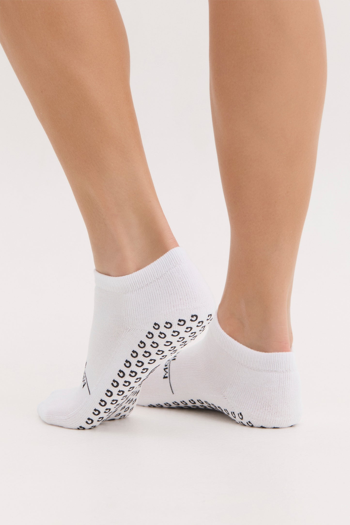 
                  
                    FORM ANKLE - WHITE
                  
                