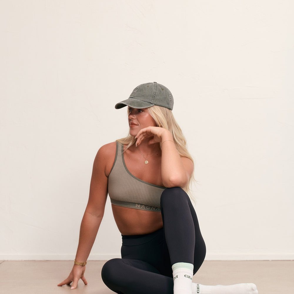 
                  
                    ACTIVE CREW - MINT
                  
                